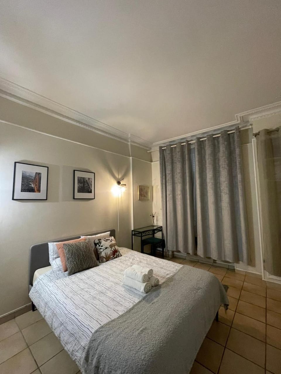 Gorgeous place, center Paris ,close to Louvre Meusm and Eiffel Tour Apartment in Paris