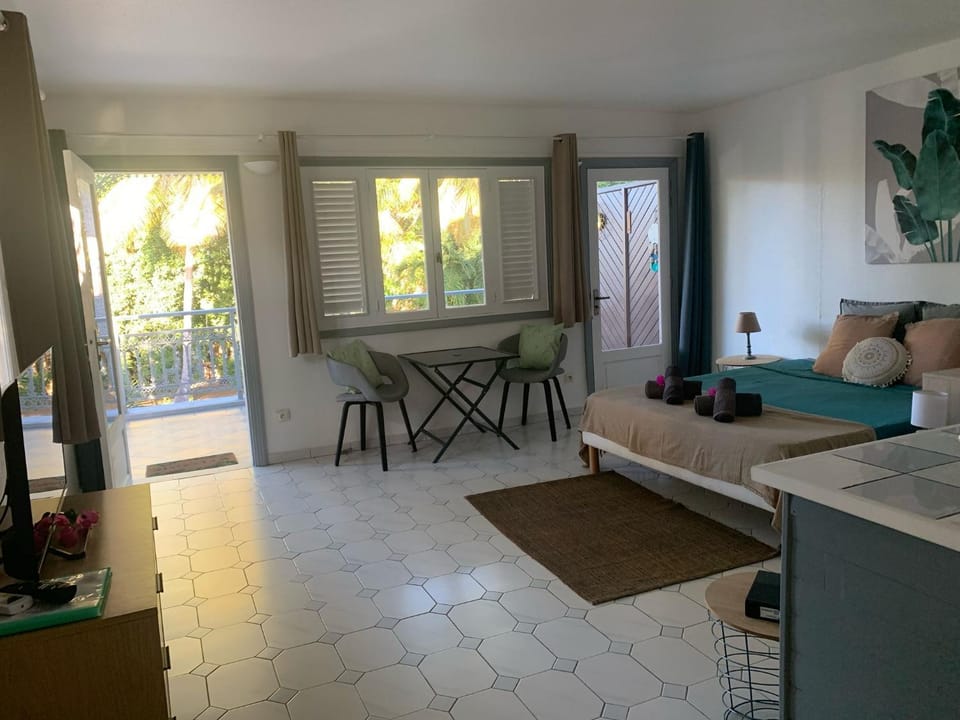 Le Flamboyant - studio 3* avec piscine proche golf Apartment in Grande-Terre, Guadeloupe
