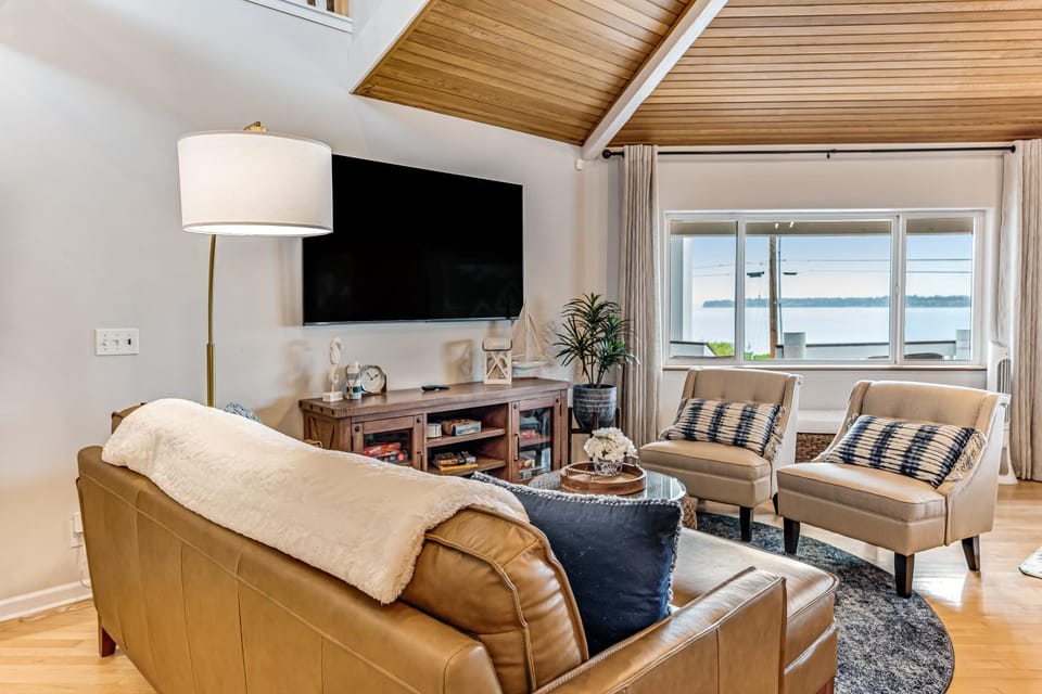 Whitehorn Cottage House in Birch Bay