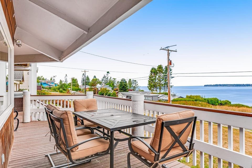 Whitehorn Cottage House in Birch Bay