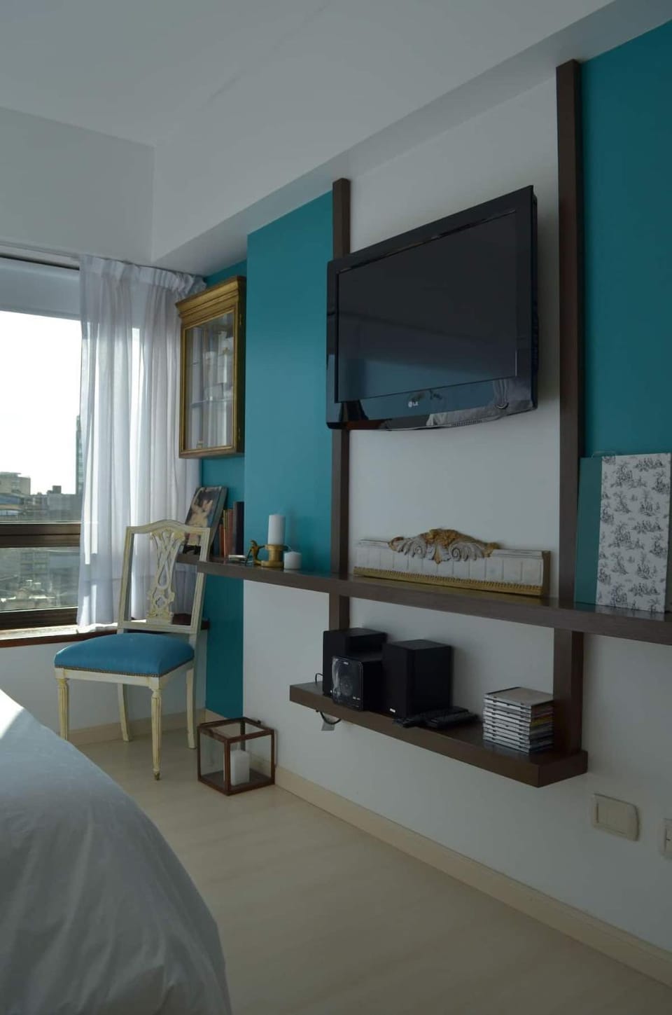 TV and multimedia, Photo of the whole room