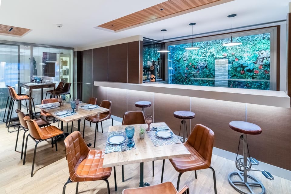 Lounge or bar