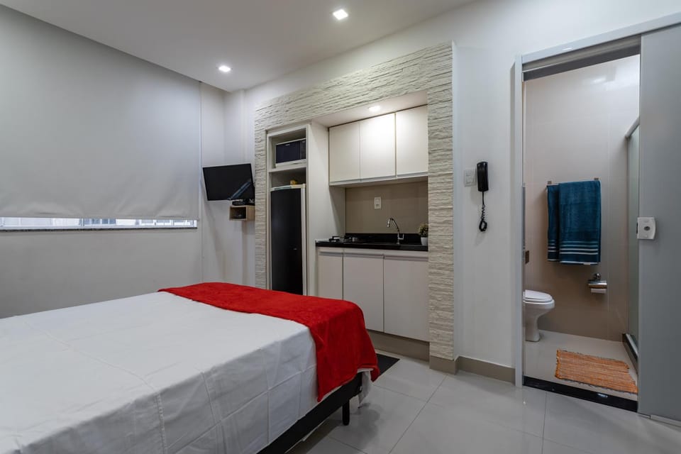 Bed, TV and multimedia, Photo of the whole room