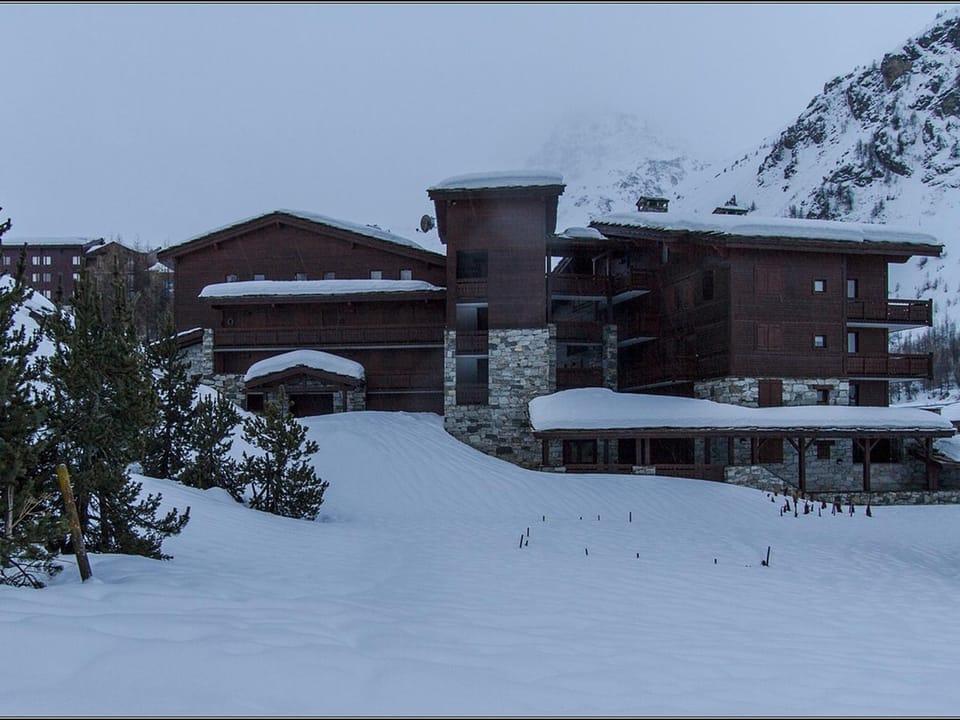 Charmant duplex 4p, 6 pers, parking, au pied des pistes - FR-1-518-92 Apartment in Val dIsere