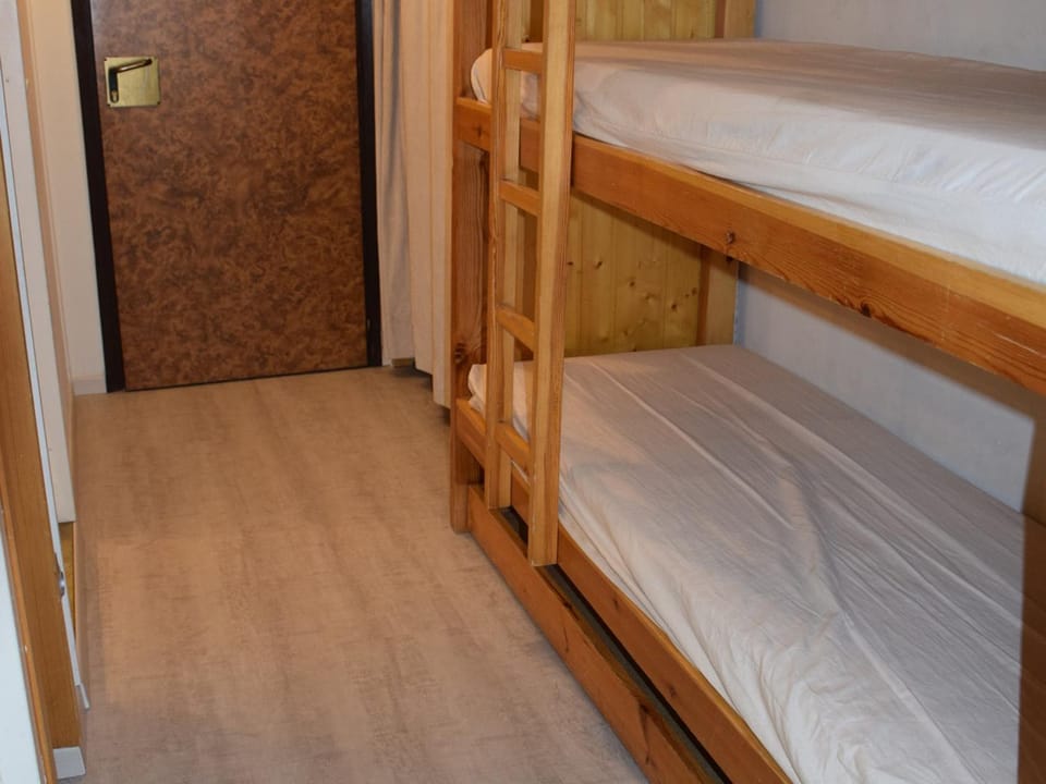 Studio confortable au centre, balcon, 2-4 pers. - FR-1-518-105 Apartment in Val dIsere