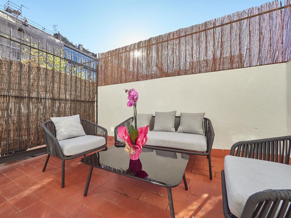 BarcelonaForRent The Living Terrace Apartment in Barcelona