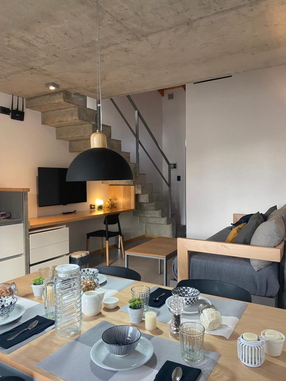 Living room, Seating area, Dining area