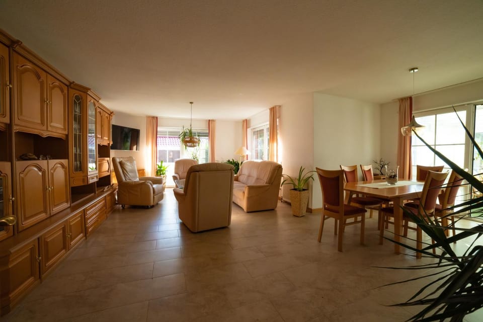 Schönes & gemütliches Ferienhaus nahe der Nordsee House in Friesland