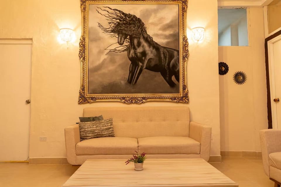 Casa Quero 914, 3br Old city wifi jacuzzi House in Cartagena