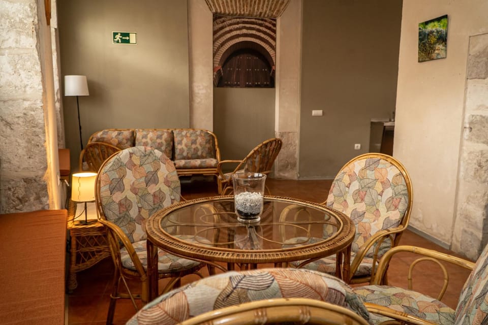 Game Room, Living room, Seating area