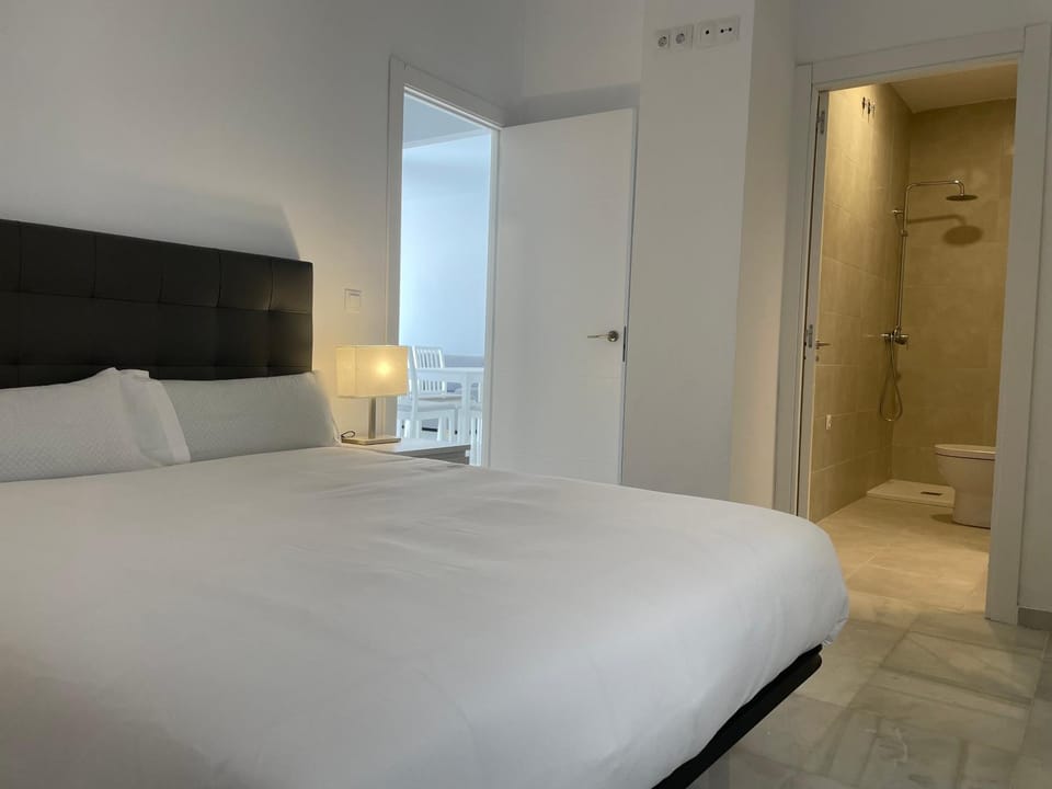 Bed, Decorative detail, Bedroom