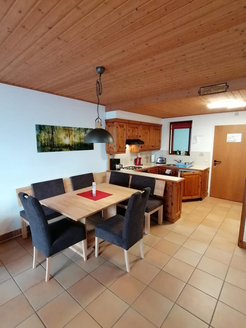 Kitchen or kitchenette, Living room, Seating area, Dining area