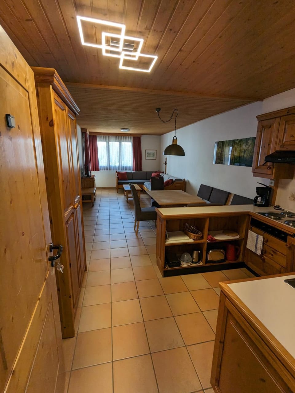 TV and multimedia, Kitchen or kitchenette, Living room, Seating area, Dining area
