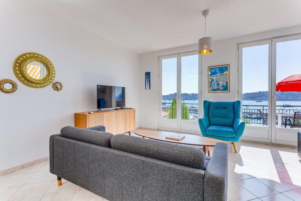 Living room, Sea view