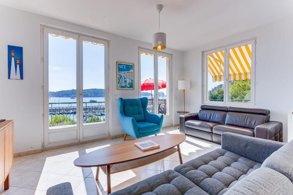 Living room, Sea view