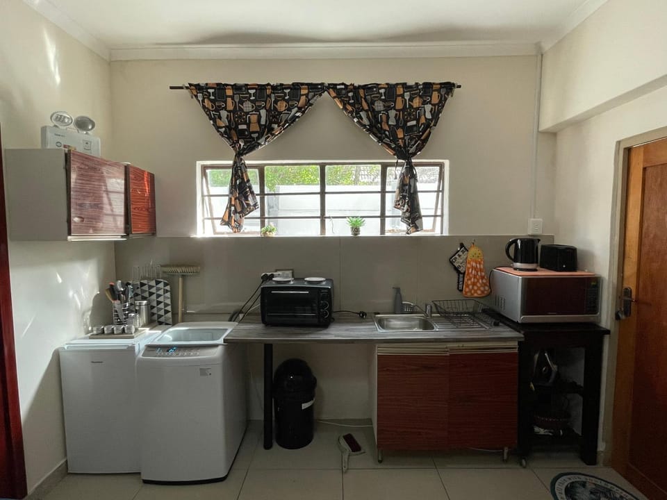 Nais cottage Apartment in Cape Town