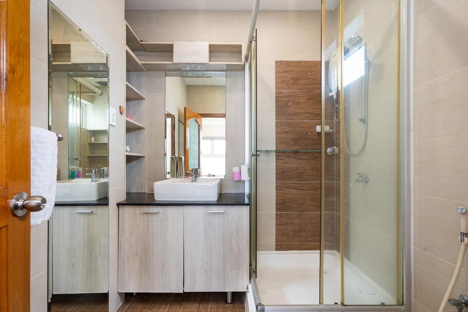 Căn hộ cao cấp 3 sao quận 10 - Hong Dao House Apartment in Ho Chi Minh City