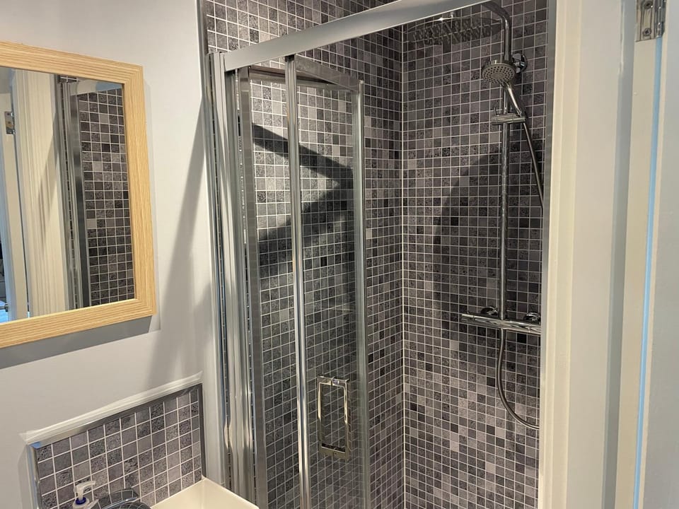 Beautiful 3-Bed House in Sunny Killough Down House in Northern Ireland