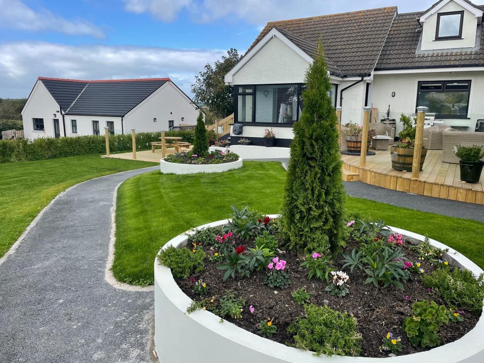 Beautiful 3-Bed House in Sunny Killough Down House in Northern Ireland