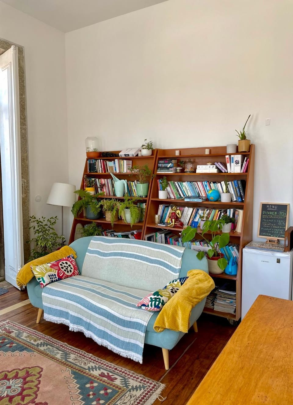 Library, Living room