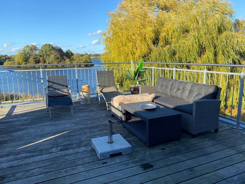 Day, View (from property/room), Balcony/Terrace, Lake view