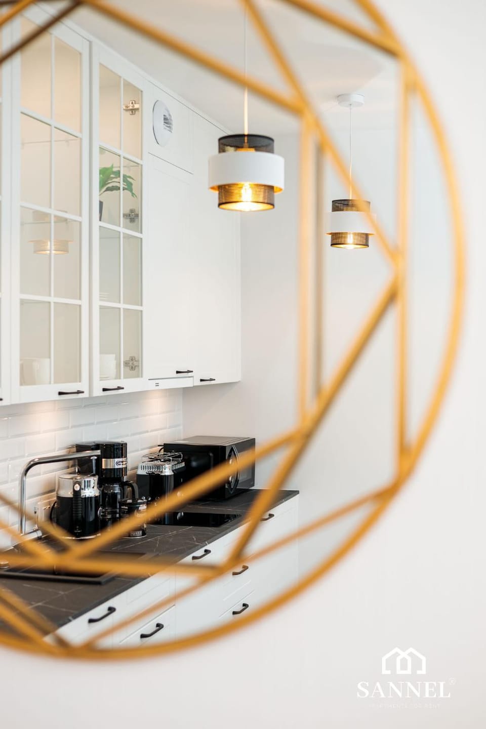Coffee/tea facilities, Kitchen or kitchenette, Decorative detail, Decorative detail, minibar, toaster, toaster