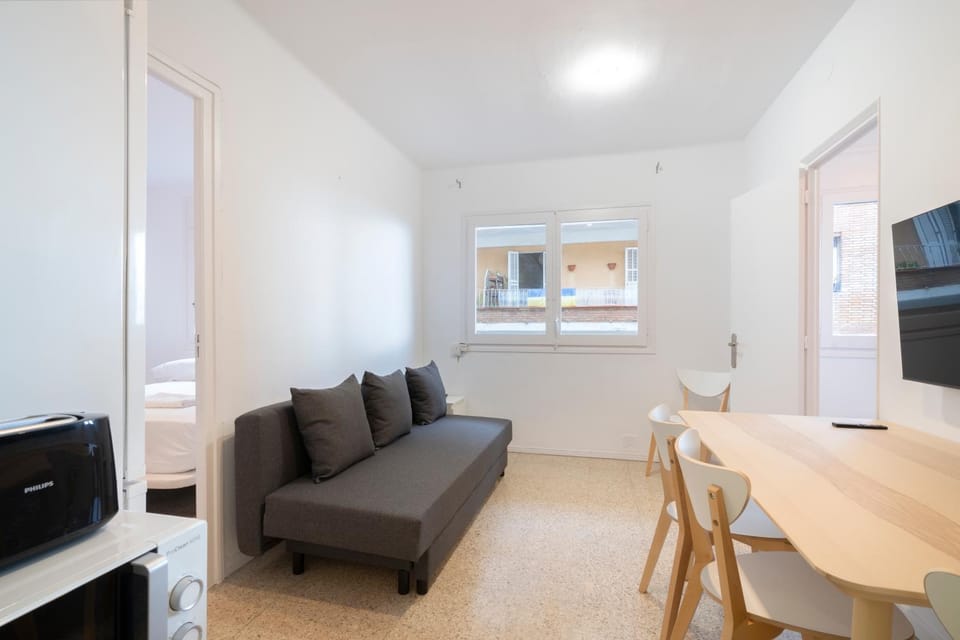 TV and multimedia, Living room, Dining area