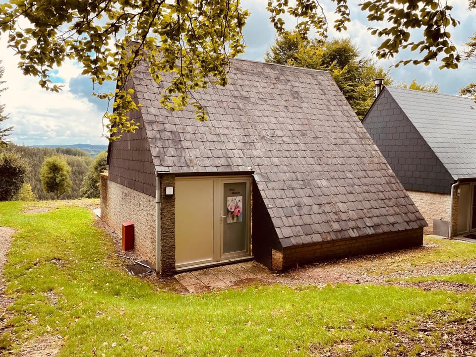 Casa Monica Chalet in Wallonia, Belgium