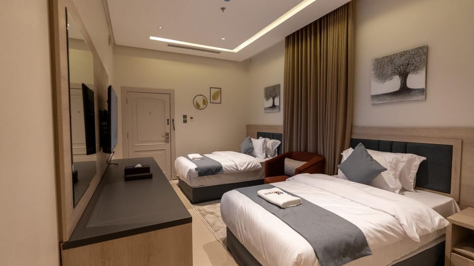 Bed, TV and multimedia, Bedroom, wardrobe