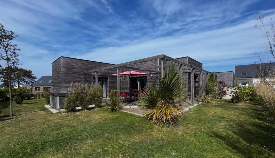 Villa Egurra, à proximité d'une plage de sable fin Villa in Santec