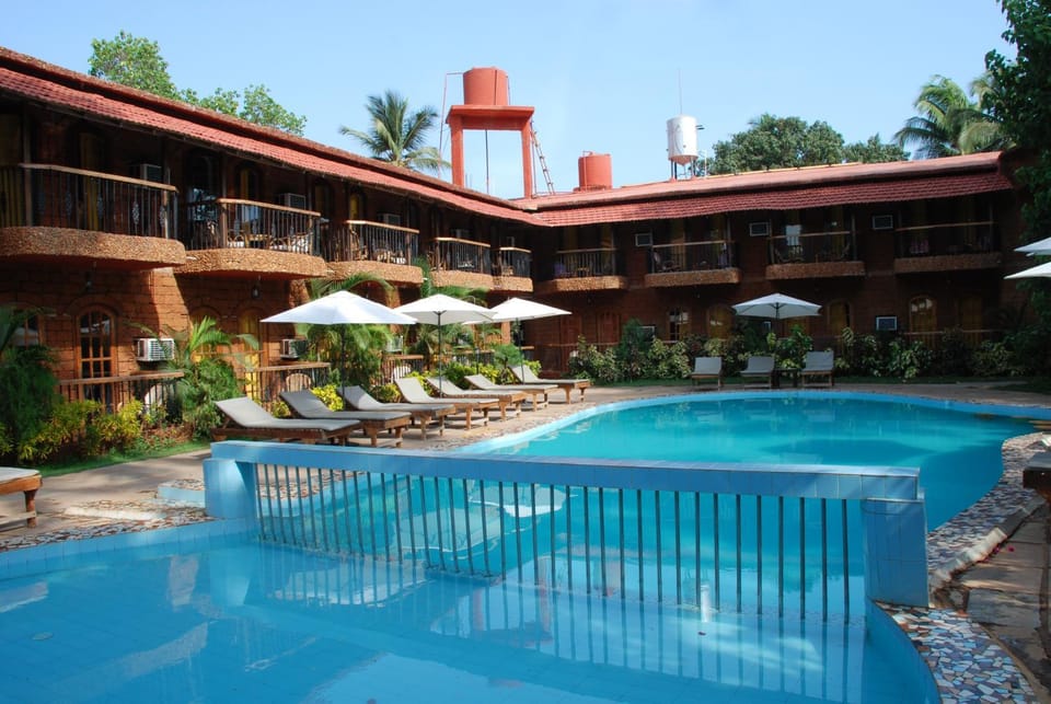 Swimming pool, Swimming pool