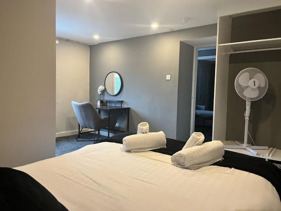 Bed, Bedroom, wardrobe