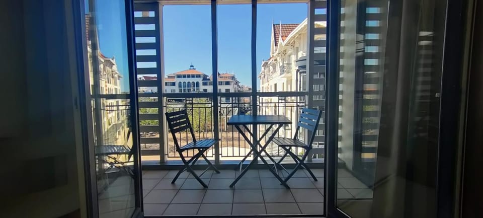 Nice Cocoon 45 M With Balcony Near The Beach Apartment in Arcachon