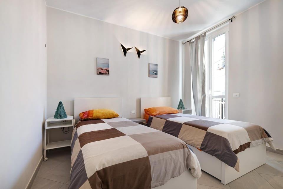 Property building, Living room, Bedroom