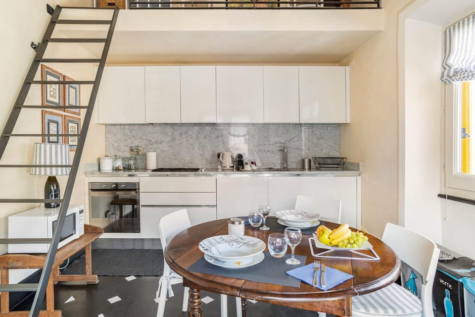 Coffee/tea facilities, Kitchen or kitchenette, Dining area, minibar, pet friendly