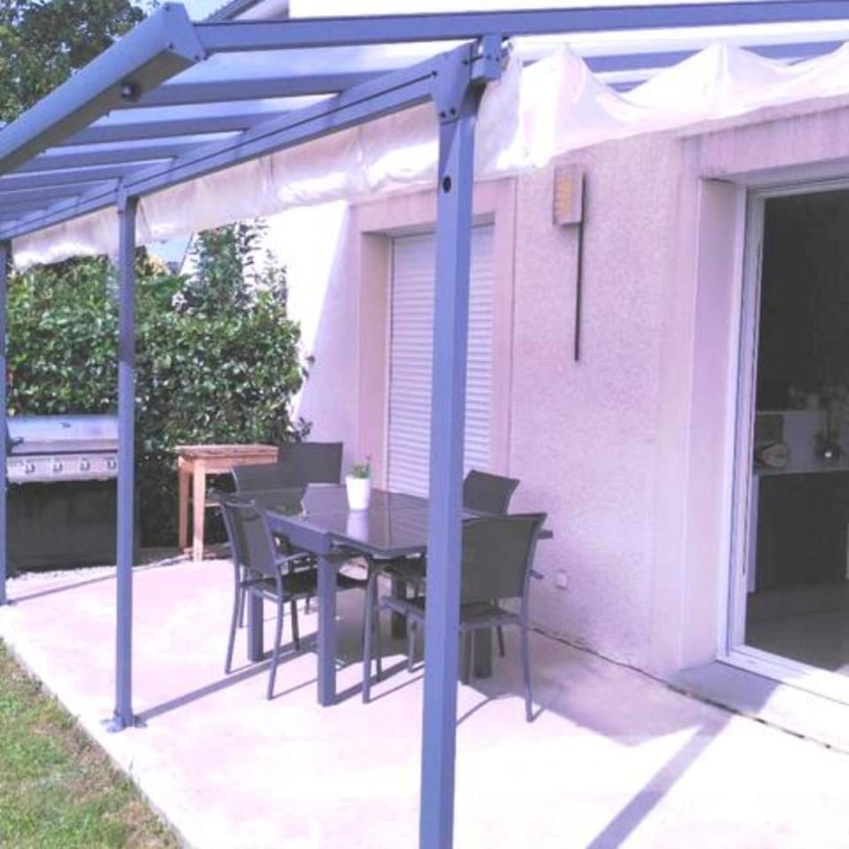 Maison BELIZO, familiale ,calme et reposante. House in Occitanie