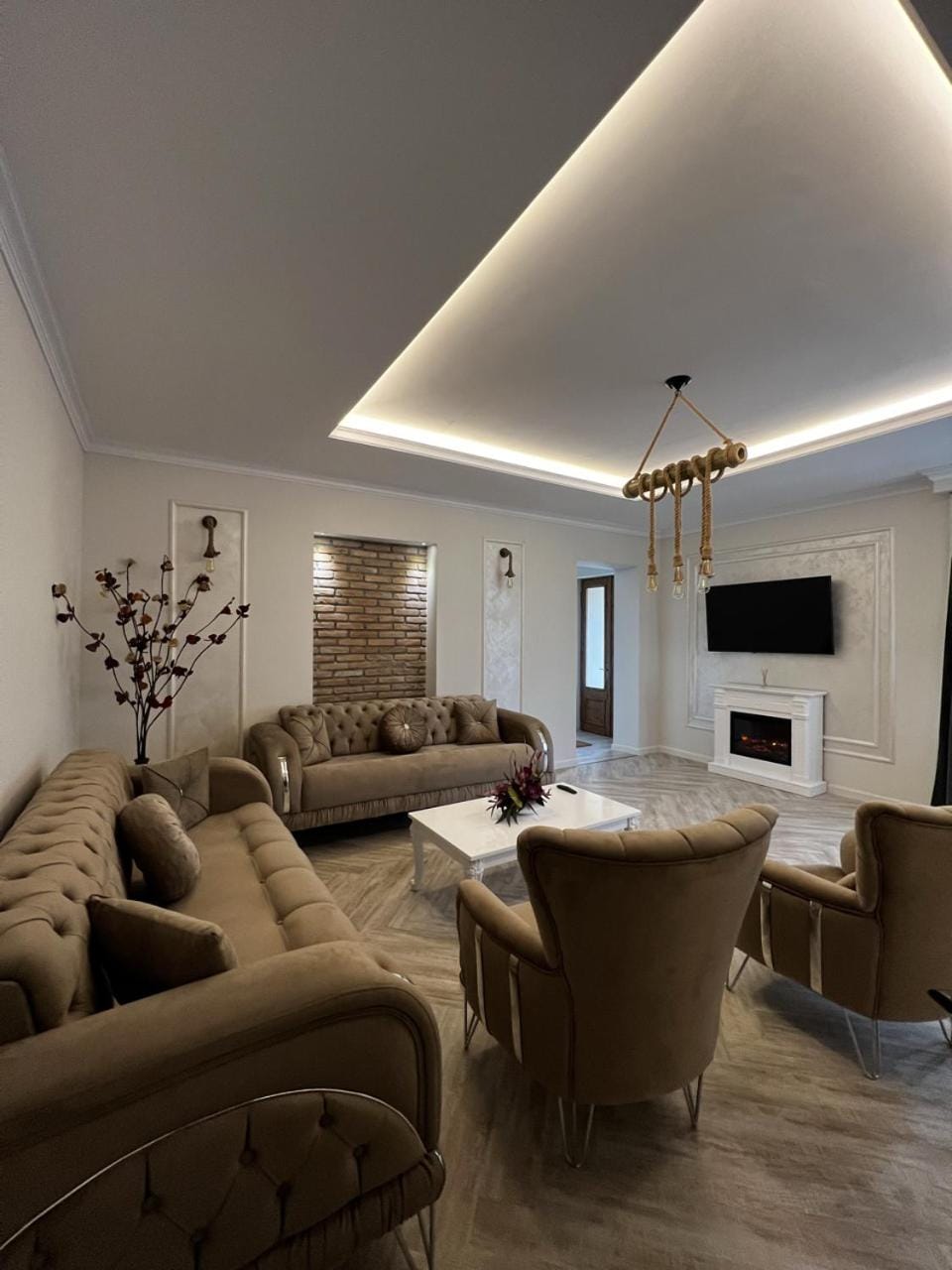 TV and multimedia, Living room, Seating area
