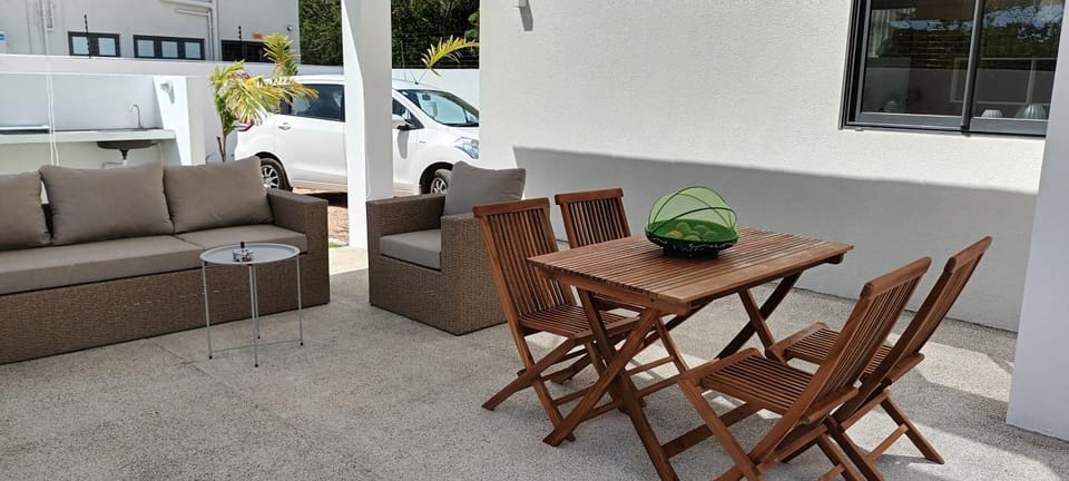 Tush villa is a new, spacious, modern, cheerful Villa in Rivière du Rempart District, Mauritius