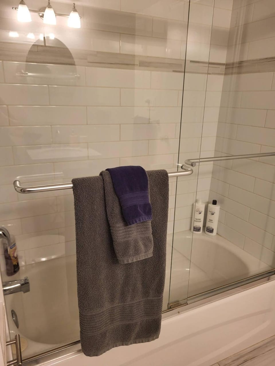 Shower, Bathroom, Bath, towels