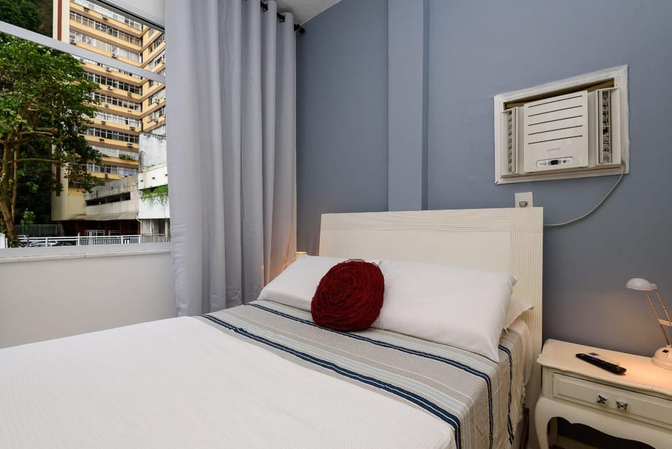 Bed, Photo of the whole room, Bedroom, air conditioner