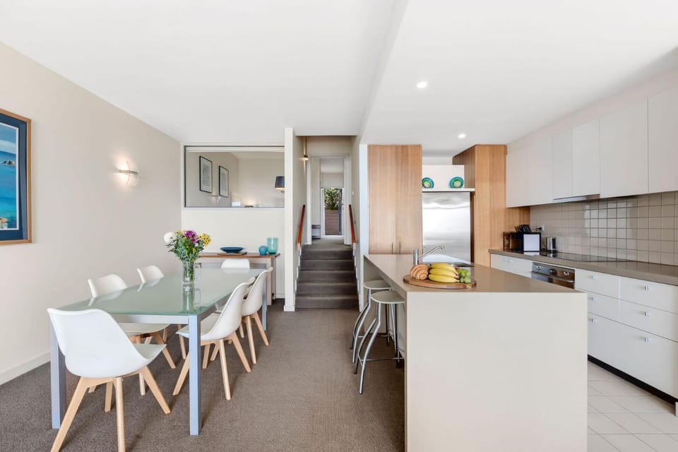 Apartment 15 Kalimna House in Lorne