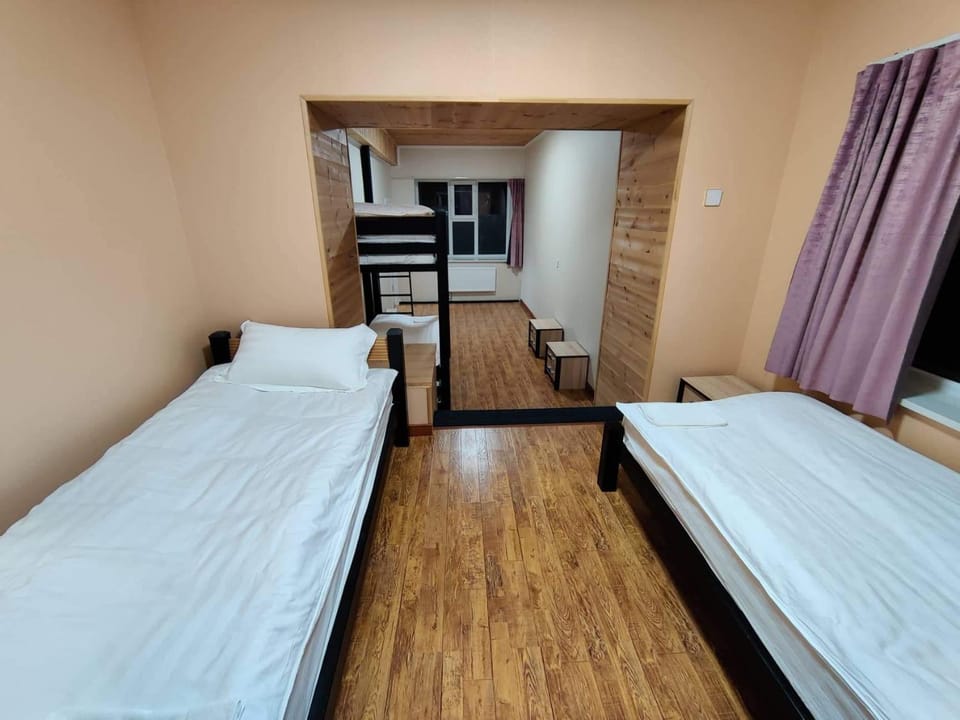 Bed, Photo of the whole room, bunk bed