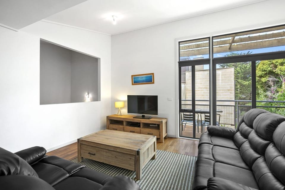 Apartment 36 Pacific Apartments House in Lorne