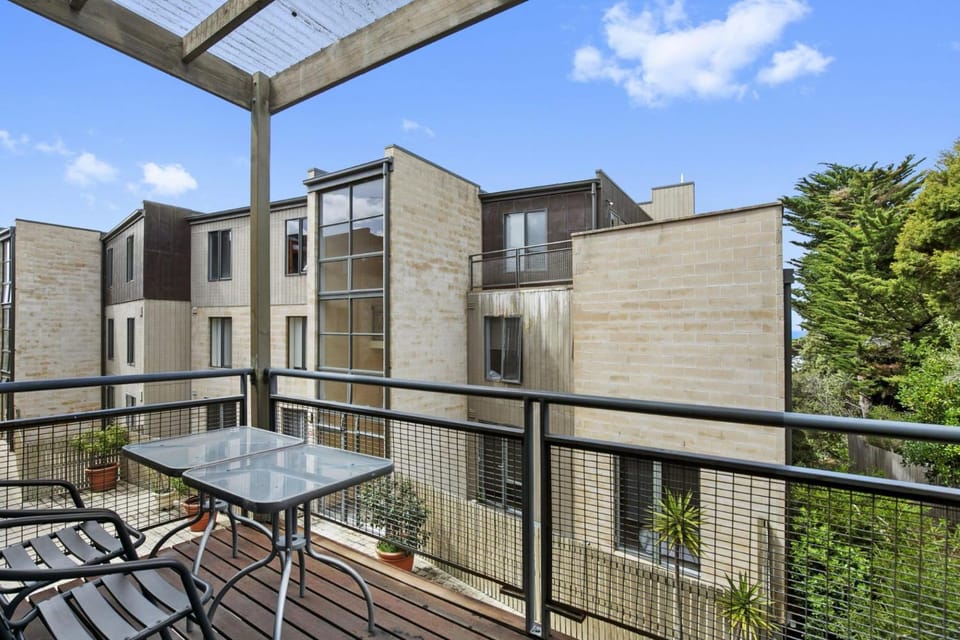 Apartment 36 Pacific Apartments House in Lorne