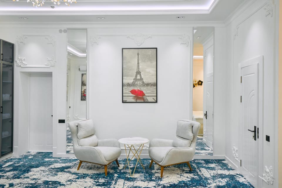 Living room, Decorative detail, Seating area