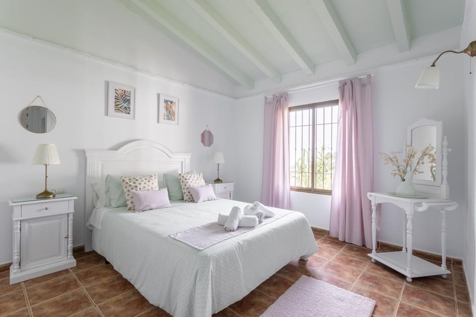 Living room, Bedroom