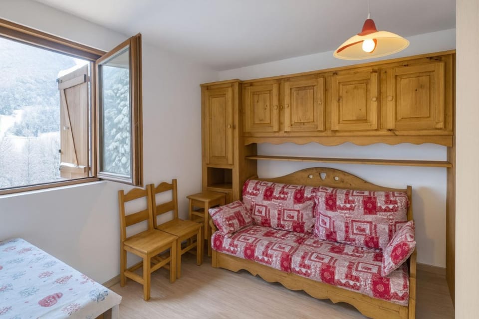 Cosy studio with balcony Mont Blanc view parking Apartment in Les Houches