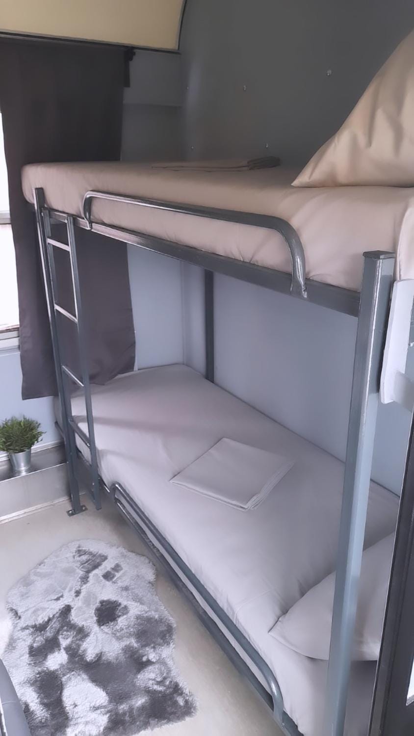 bunk bed
