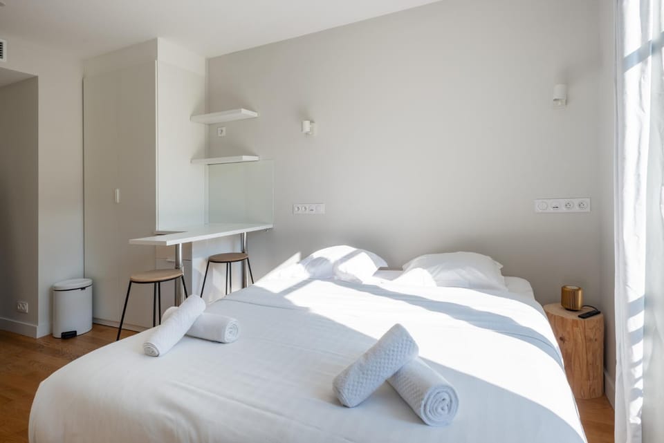 Stylish 2 Bedroom Apartment in Paris House in Paris