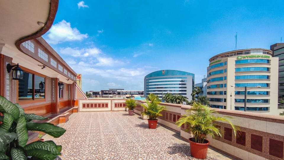 Balcony/Terrace, Landmark view, Street view